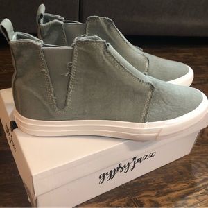Gypsy Jazz Frankie slip on sneaker booties size 9.5 new